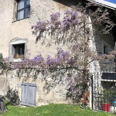 La Tour Charmant Tres Bien Situe Minimum 2 Nuits Merci Tours-en-Savoie Exterior photo